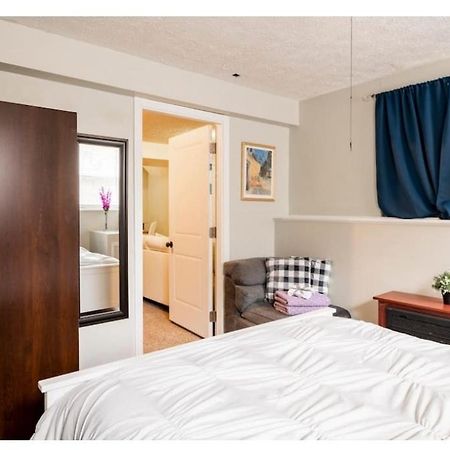 Apartamento Hidden Gem Near Downtown Frederick And Shopping Exterior foto