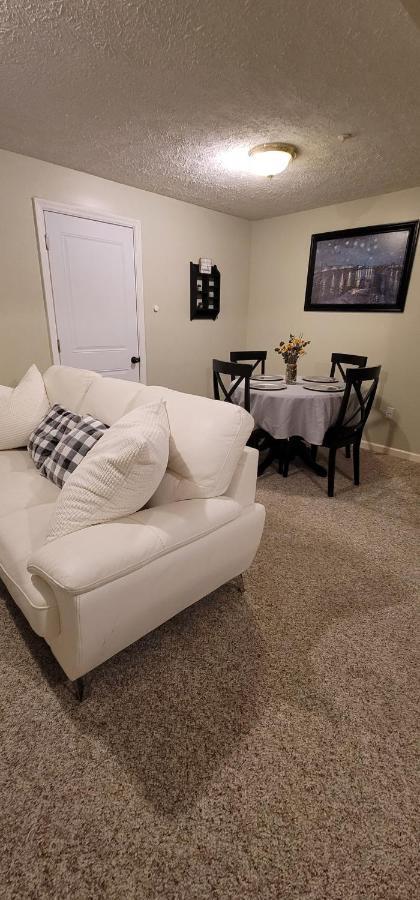 Apartamento Hidden Gem Near Downtown Frederick And Shopping Exterior foto